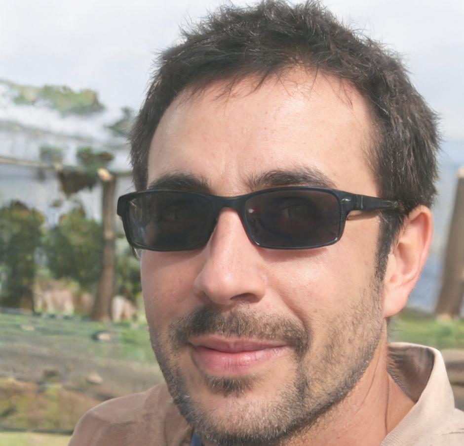 Miguel Hernández, Director de Programa